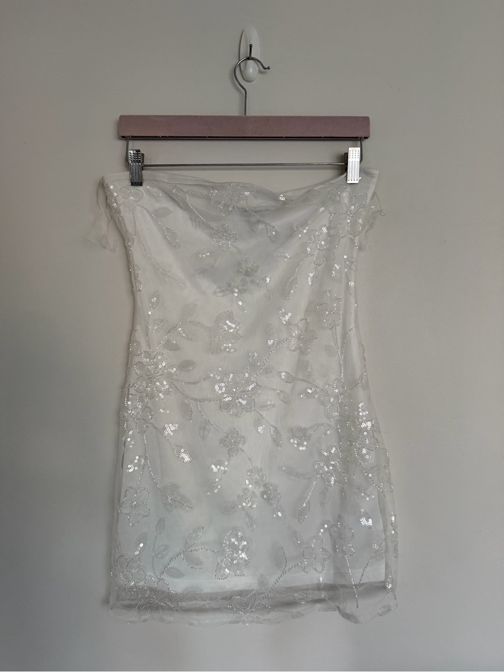 PepperMayo White Sequin Floral Mesh Mini Dress Size 6